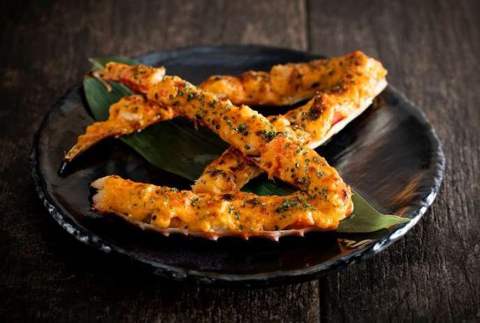 Snow crab with creamy spicy mayo